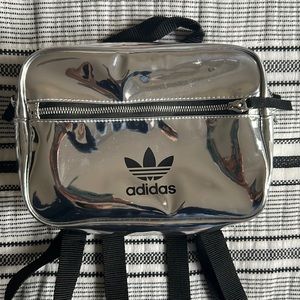 🤍Adidas reflective backpack 🤍